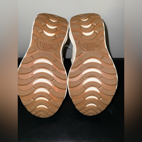 The North Face Women Sz 7 Halseigh ThermoBall Waterproof Leather Platform Boots - Picture 5 of 13